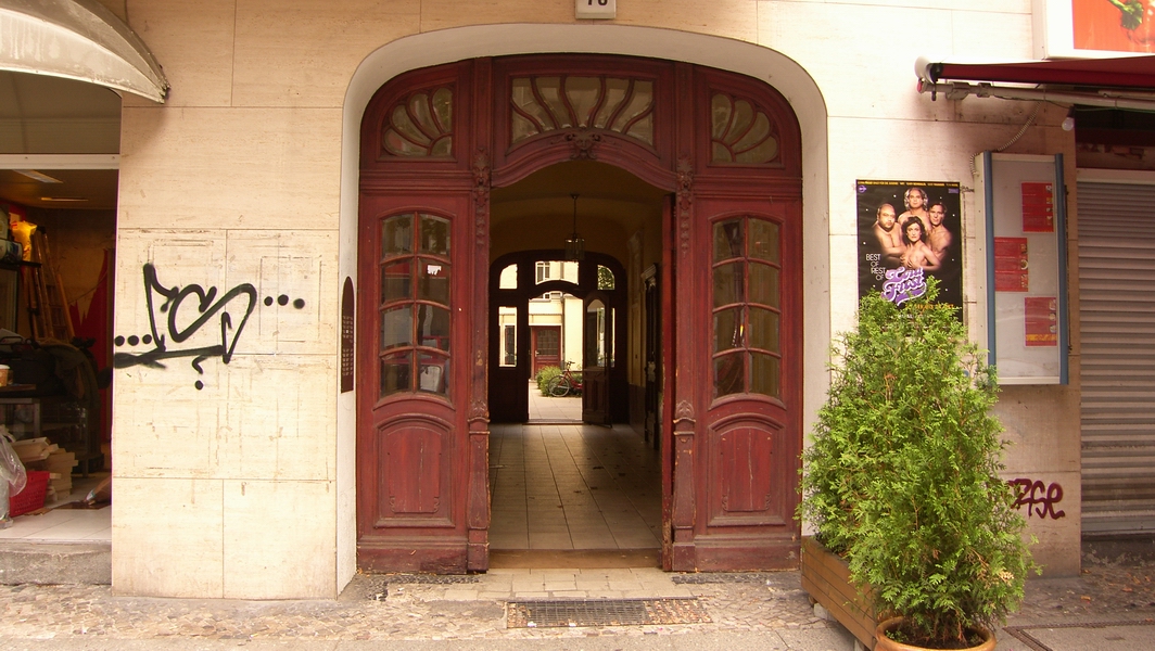 SH107827.JPG