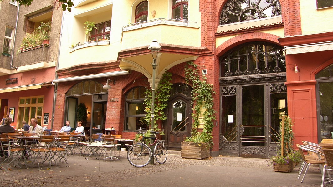 SH107835.JPG