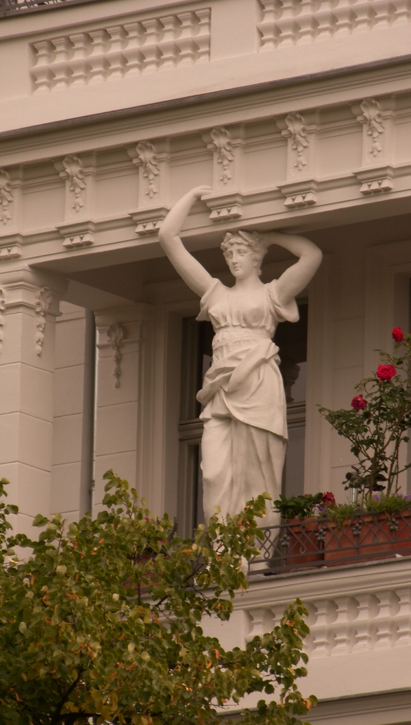 SH107843.JPG